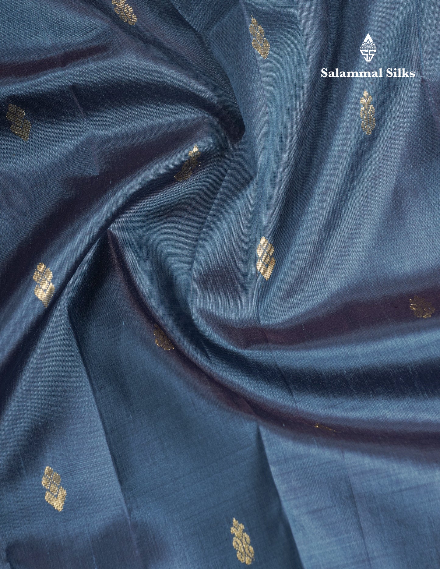 Ramar Blue Pure Kanjivaram Silk Saree With Contrast Green One Side Border