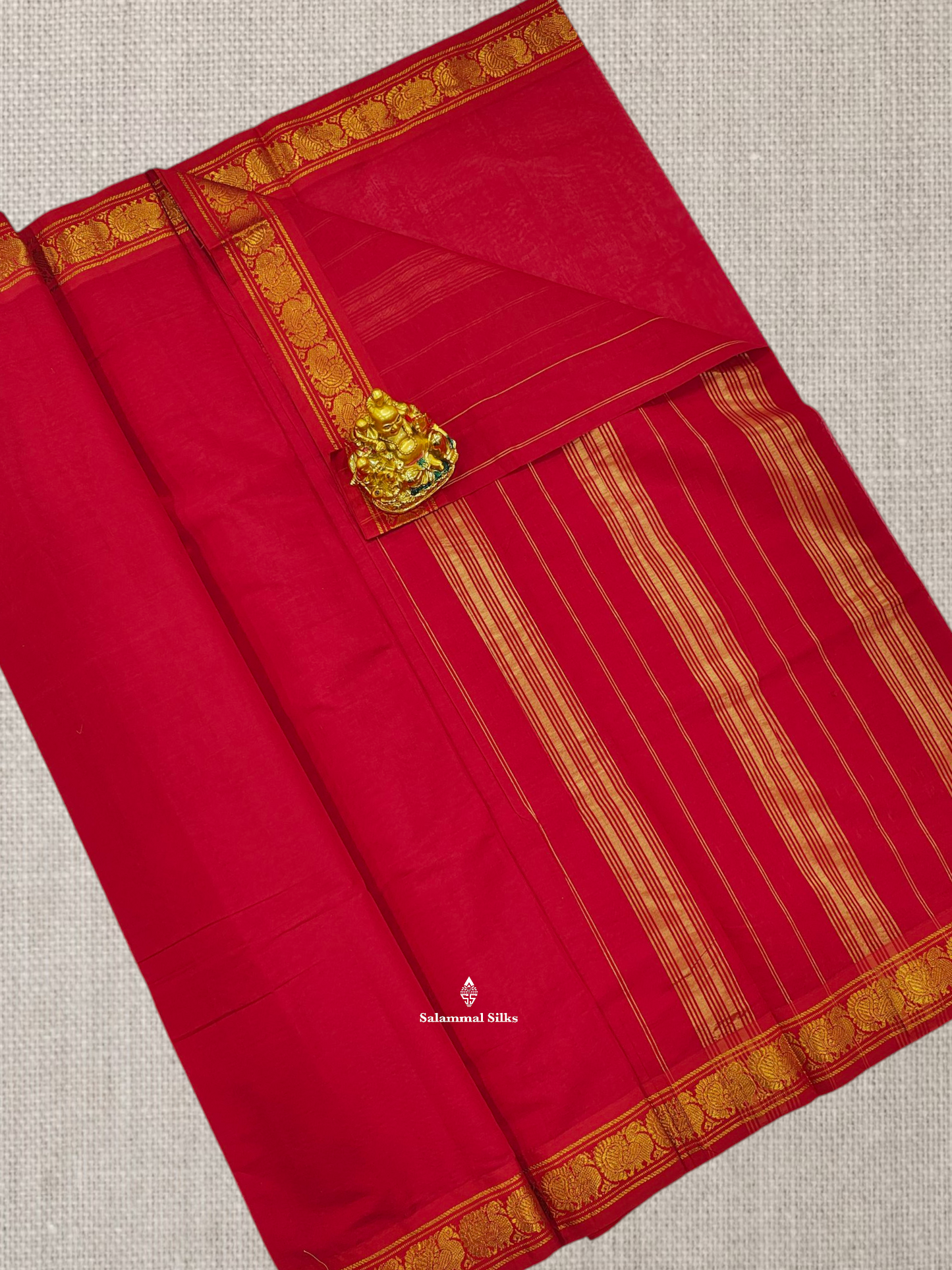 Viloet Beautiful Plain Pure Cotton Saree With Contrast Red Border