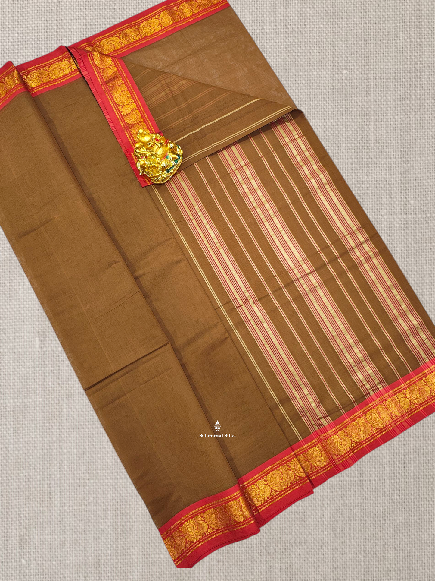Viloet Beautiful Plain Pure Cotton Saree With Contrast Red Border