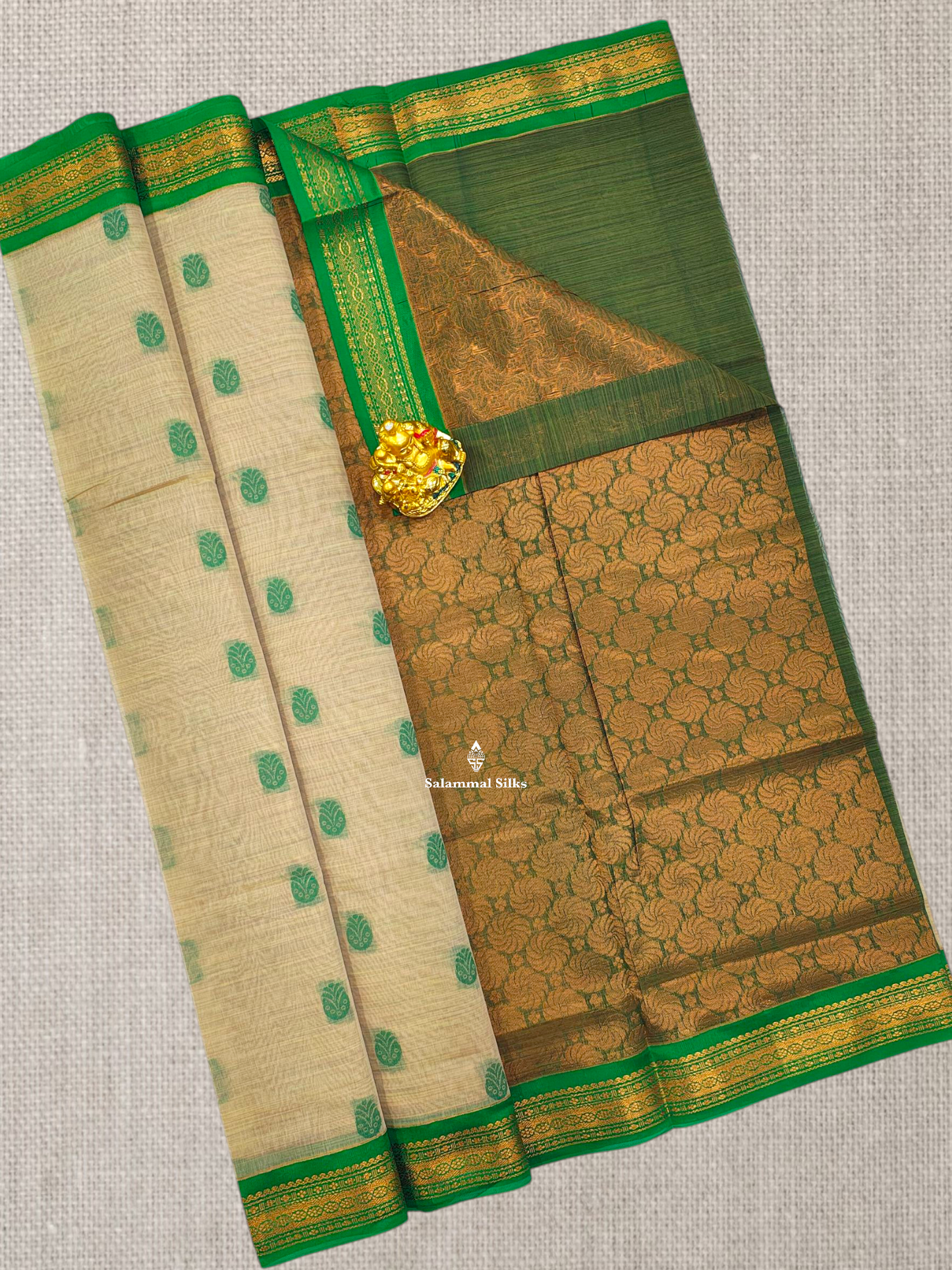 Sandal Beautiful Thread Work Mesmerised Cotton Saree With Pink Border