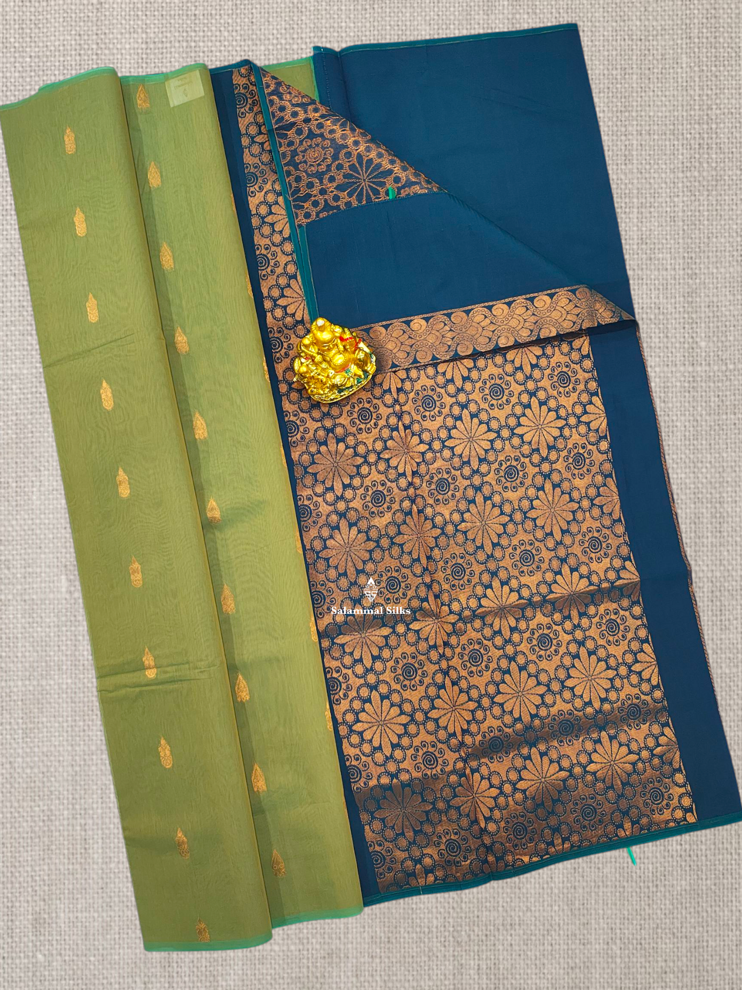 Sapphire Green Mesmerised Cotton Saree With Without Border