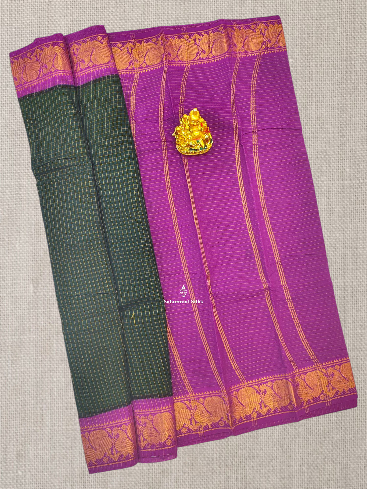 Red Beautiful Zari Pure Sungudi Cotton Saree With Contrast Sandal Border