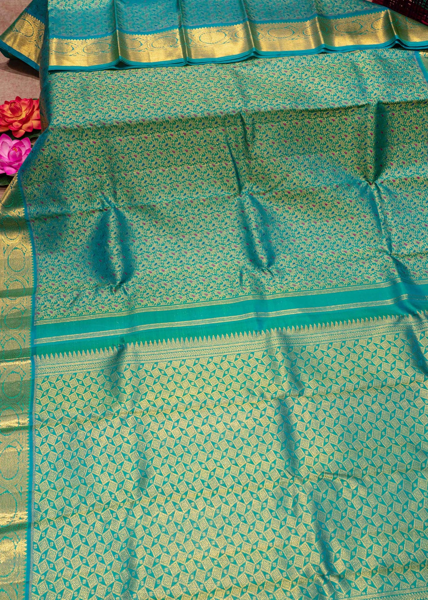 Sapphire Green Colour Kanjivaram Pure Silk Saree with Menna Work