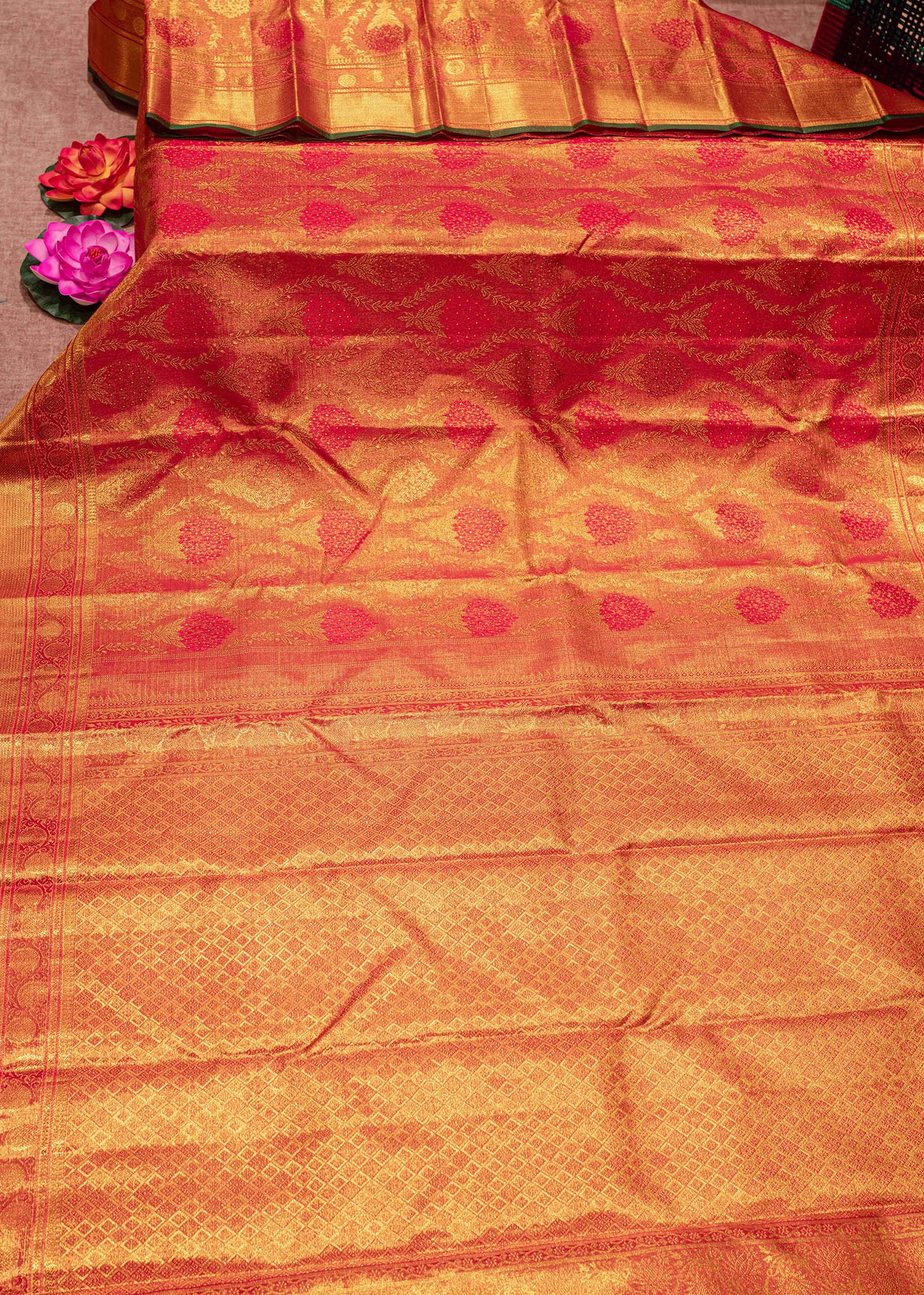 Kanjivaram Tomato Red Colour 2G Zari Pure Silk Saree With Gold Zari Border