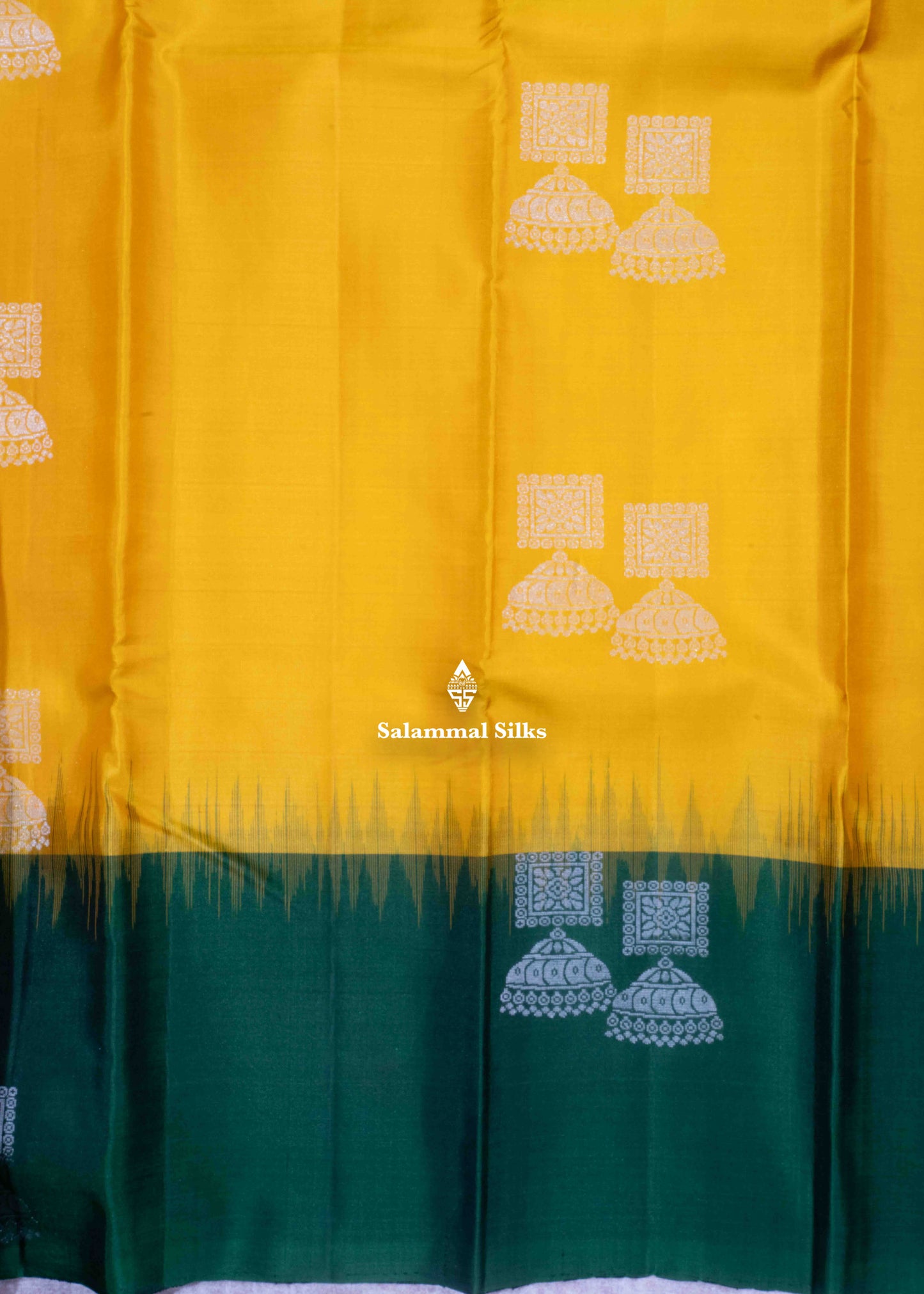 Kanjivaram Jimiki Kammal Design Pure Silk Saree With Bottle Green Border