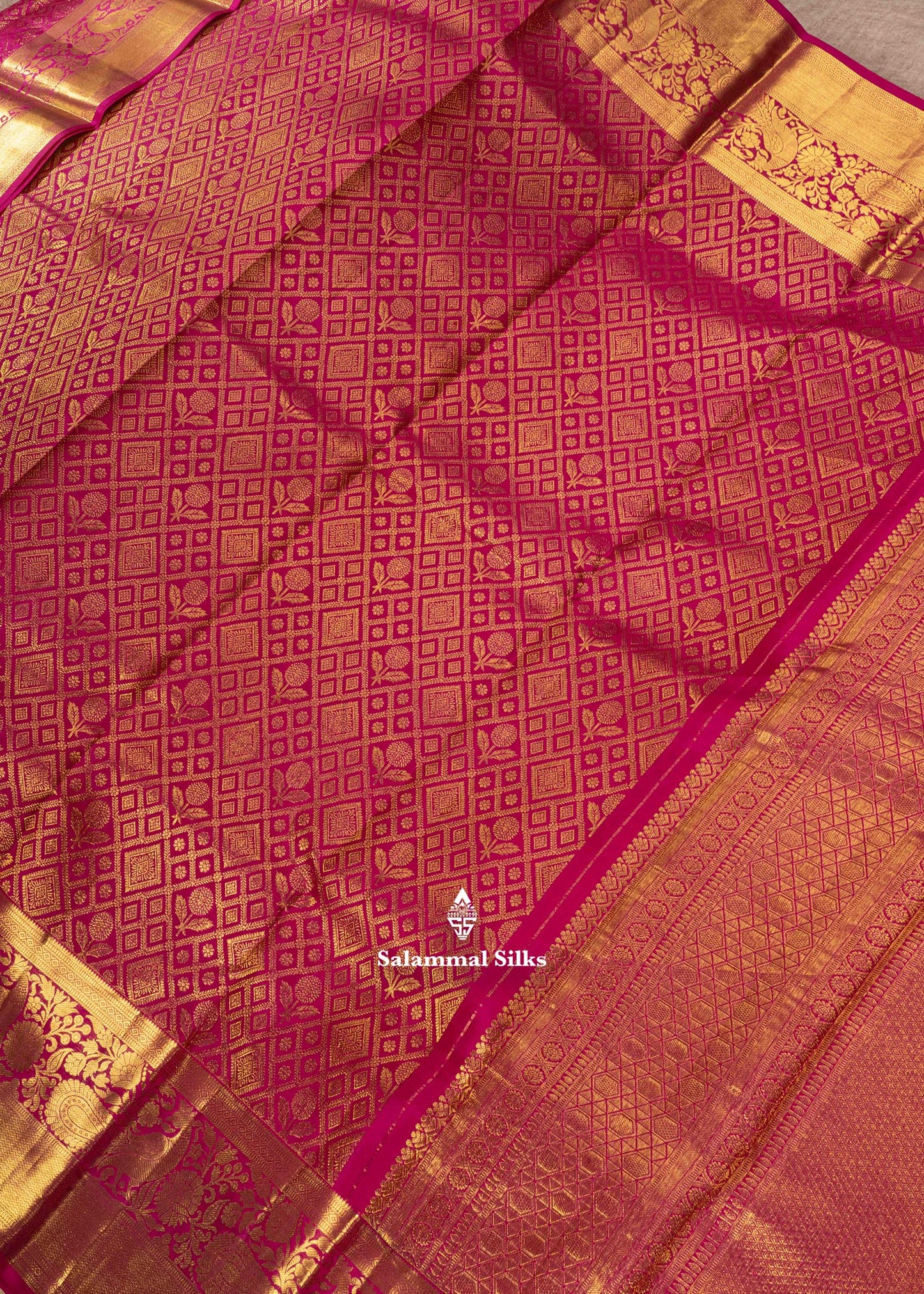 Pure Kanjivaram Magenta Pink Colour Silk Saree With Gold Zari Border