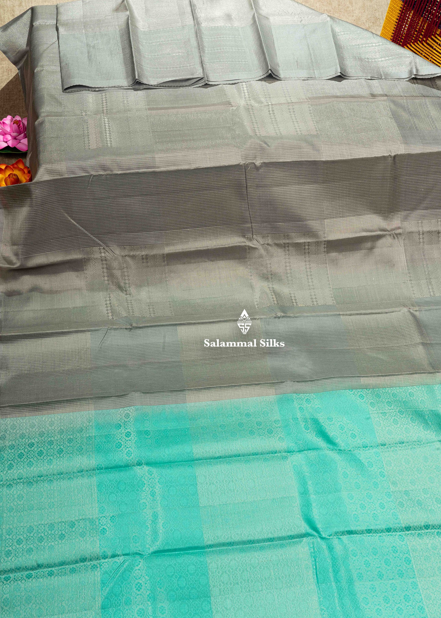 Kanjivaram Silver Colour Fancy Pure Silk Saree With Sapphire Green Blouse