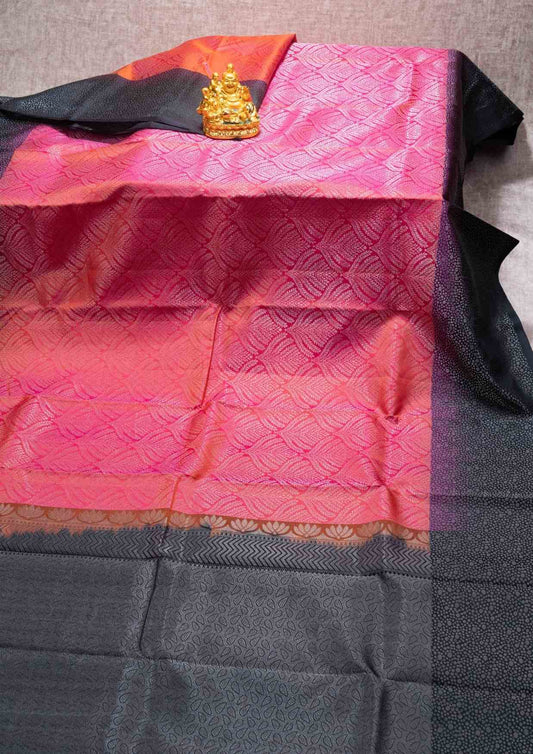 Kanjivaram Pure Silk Saree Dual Tone Red & Peach With Black Blouse