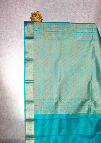 Kanjivaram Pure Silk Saree Sea Green With Small Size Gold Zari Border