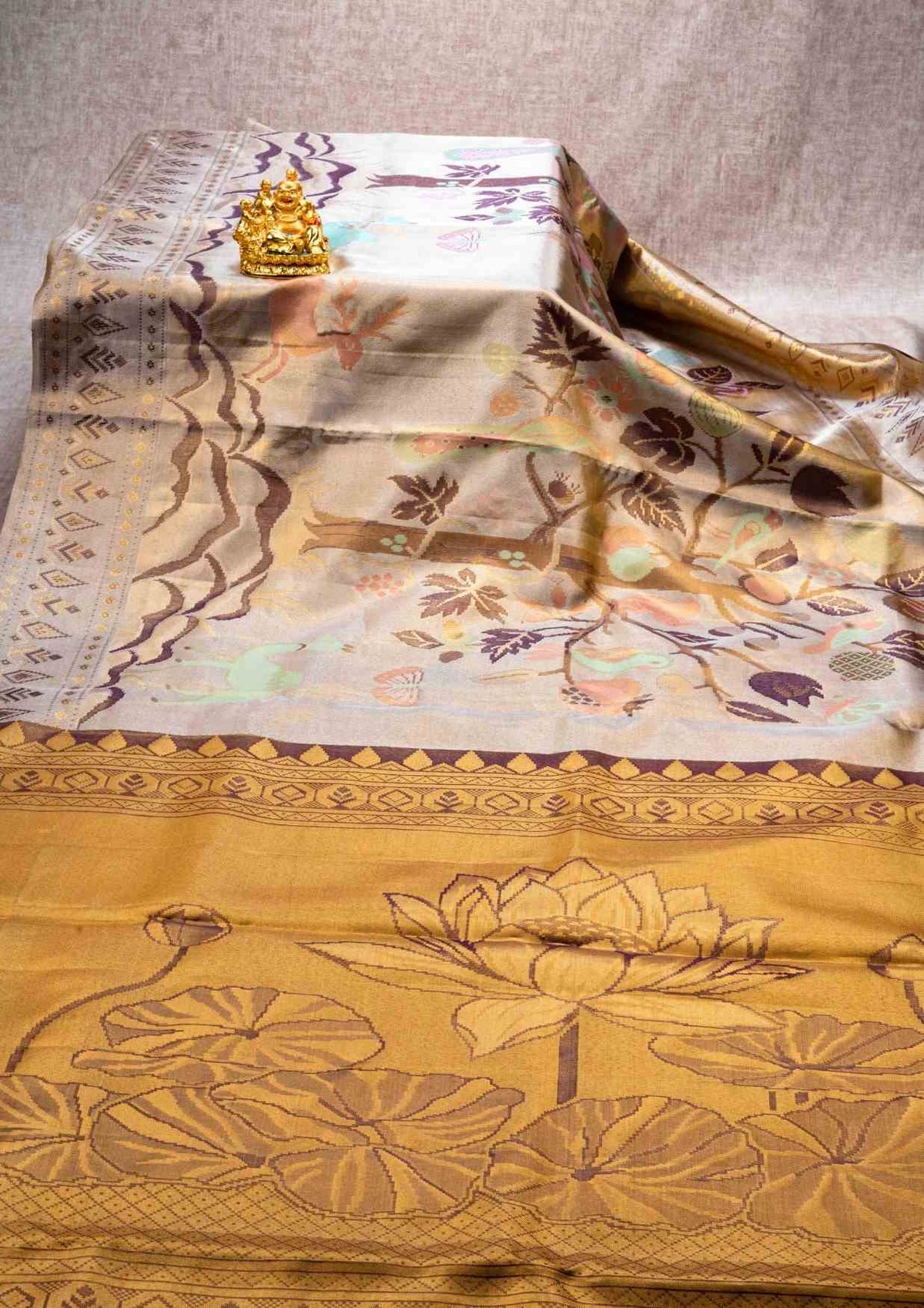 Theme Based Pure Kanjivaram Tissue Silk Saree With Plain Blouse