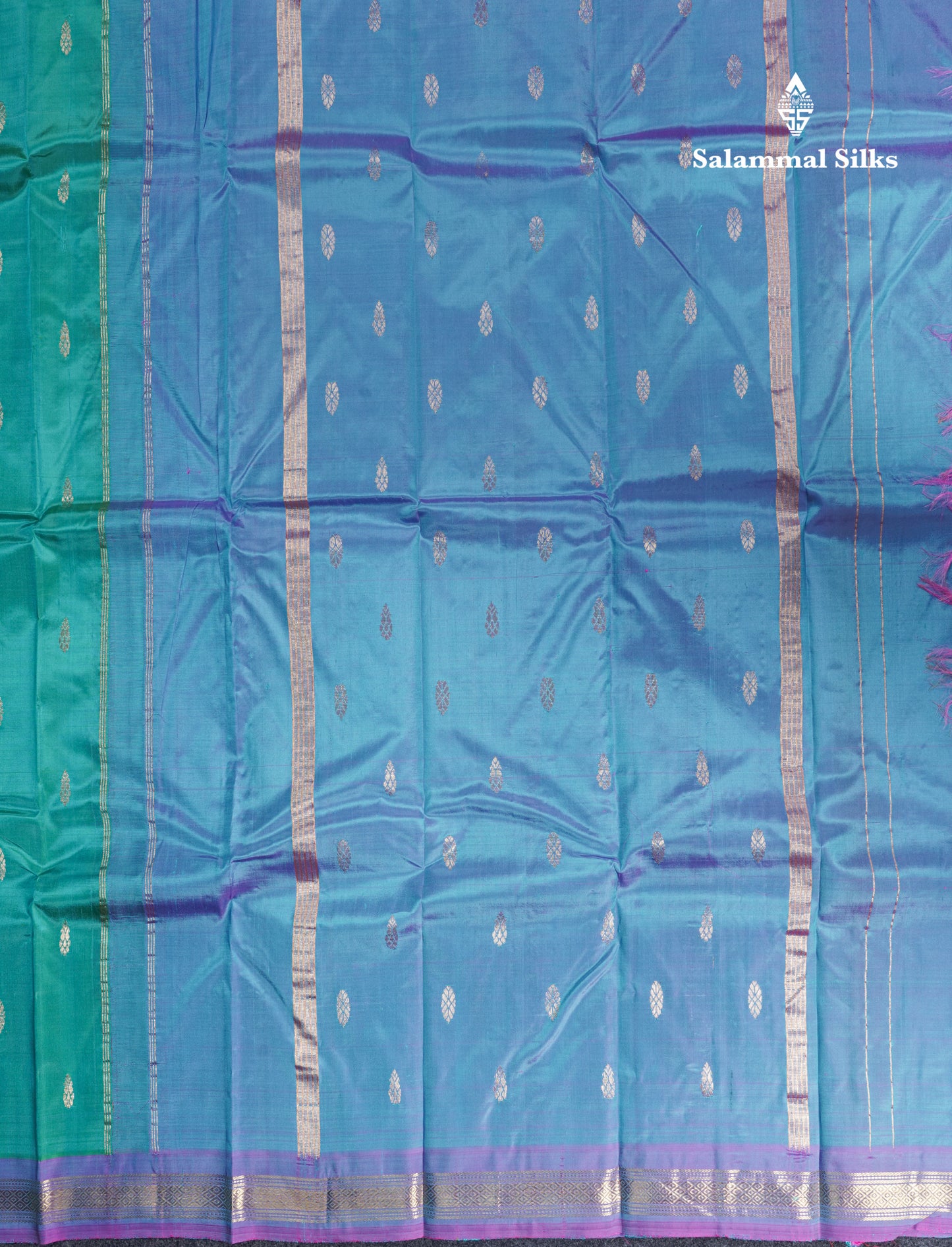 Dual Tone Sapphire Blue Pure Kanjivaram Silk Saree With Contrast Purple One Side Border