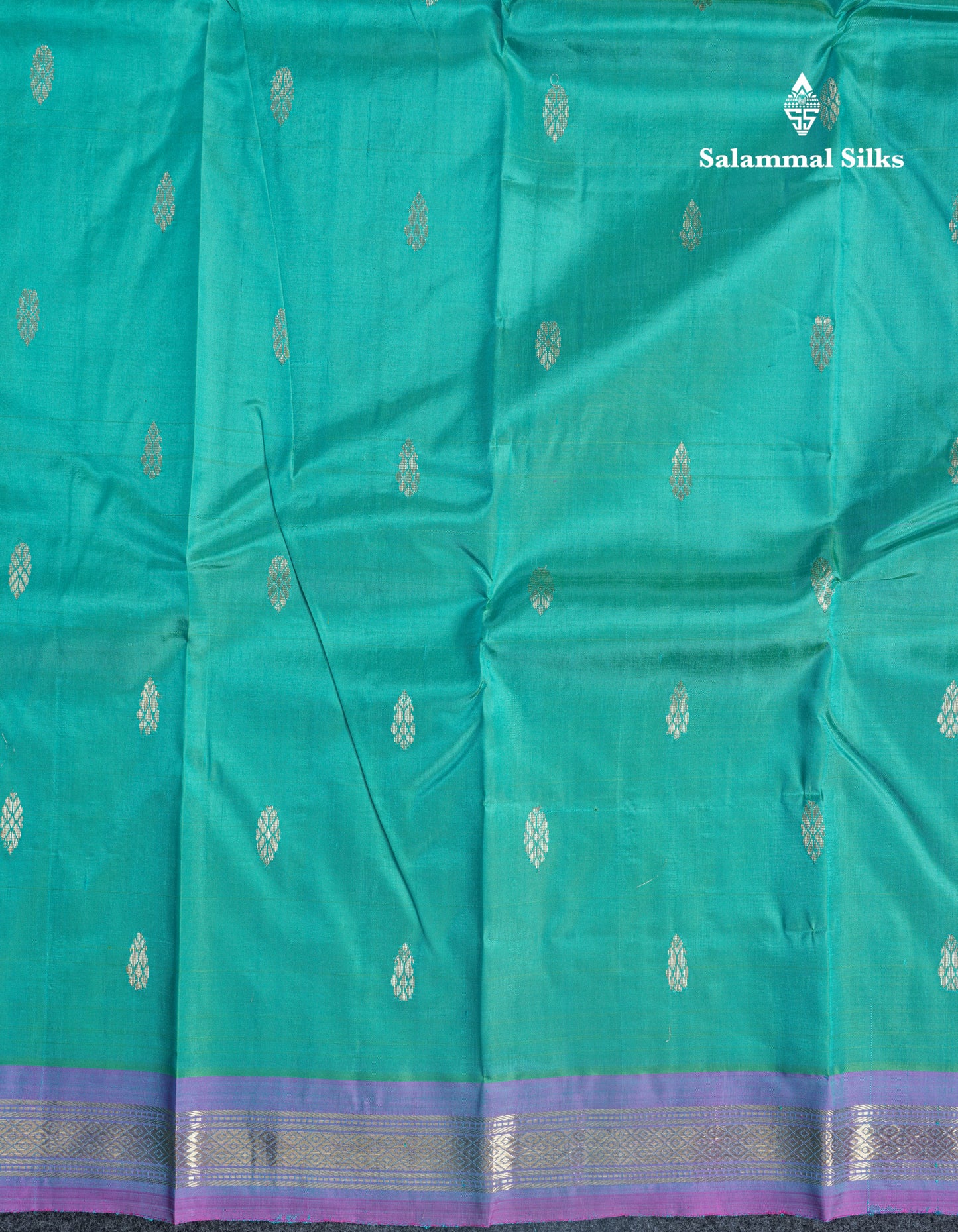 Dual Tone Sapphire Blue Pure Kanjivaram Silk Saree With Contrast Purple One Side Border