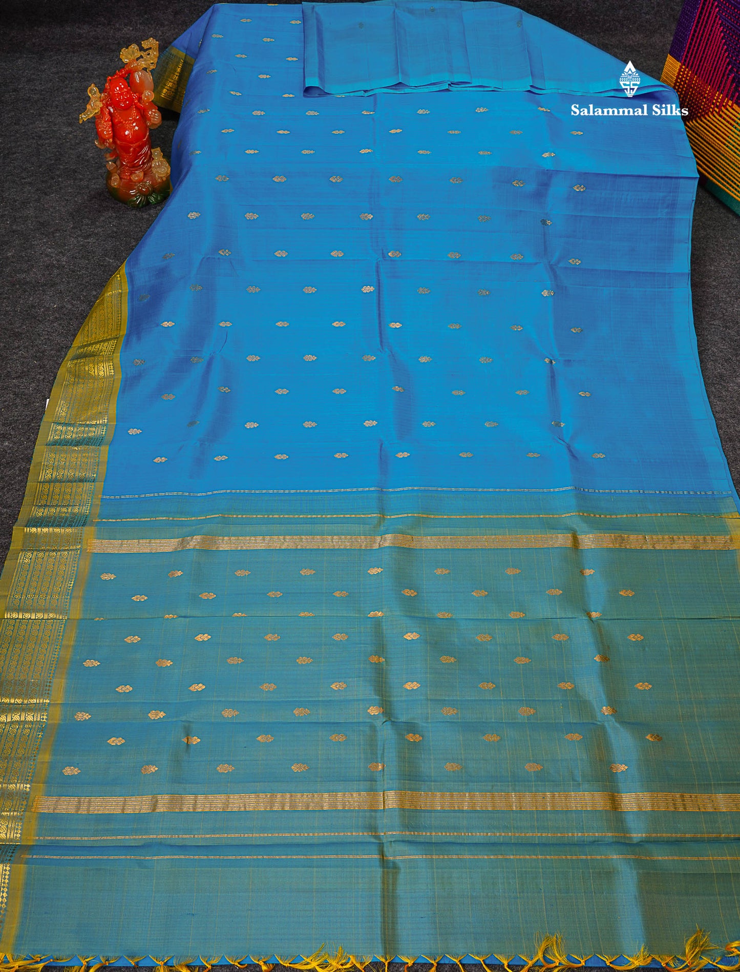 One Side Border Pure Silk Saree - Ananda Blue With Contrast Manthulir Green Traditional Border