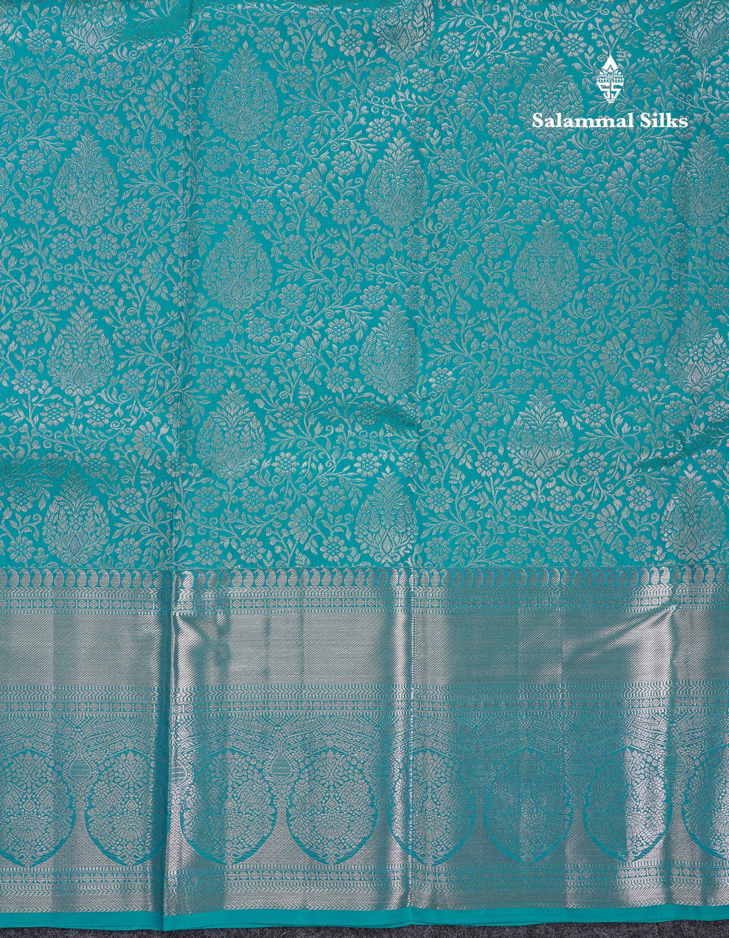 Beautiful Blue Bridal Pure Kanjivaram Silk Saree With Traditional Evening Morning Border