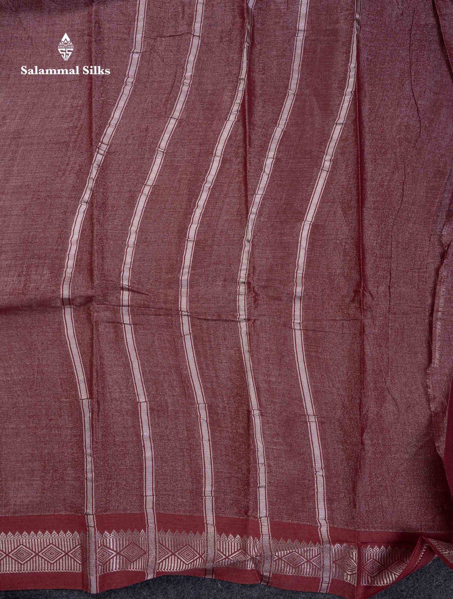 Stunning Maroon Tissue Sungudi Cotton Saree With Small Traditional Silver Zari Border