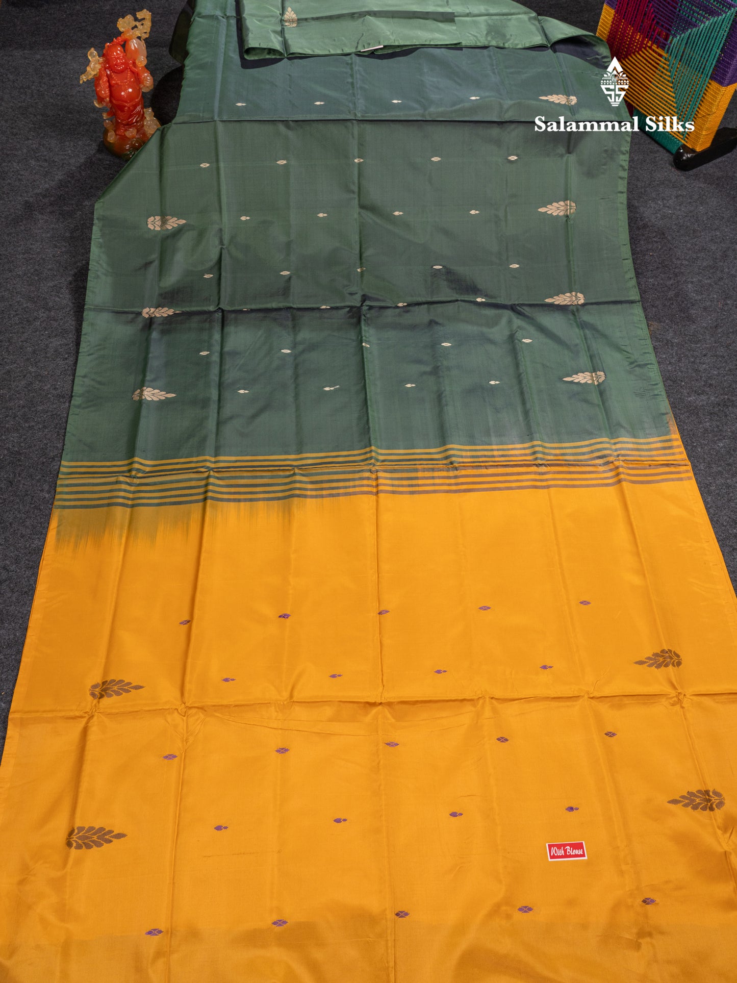 Bottle Green Banana Pinth Saree (Vaazhainaar Pattu) With Contrast Mango Yellow Blouse