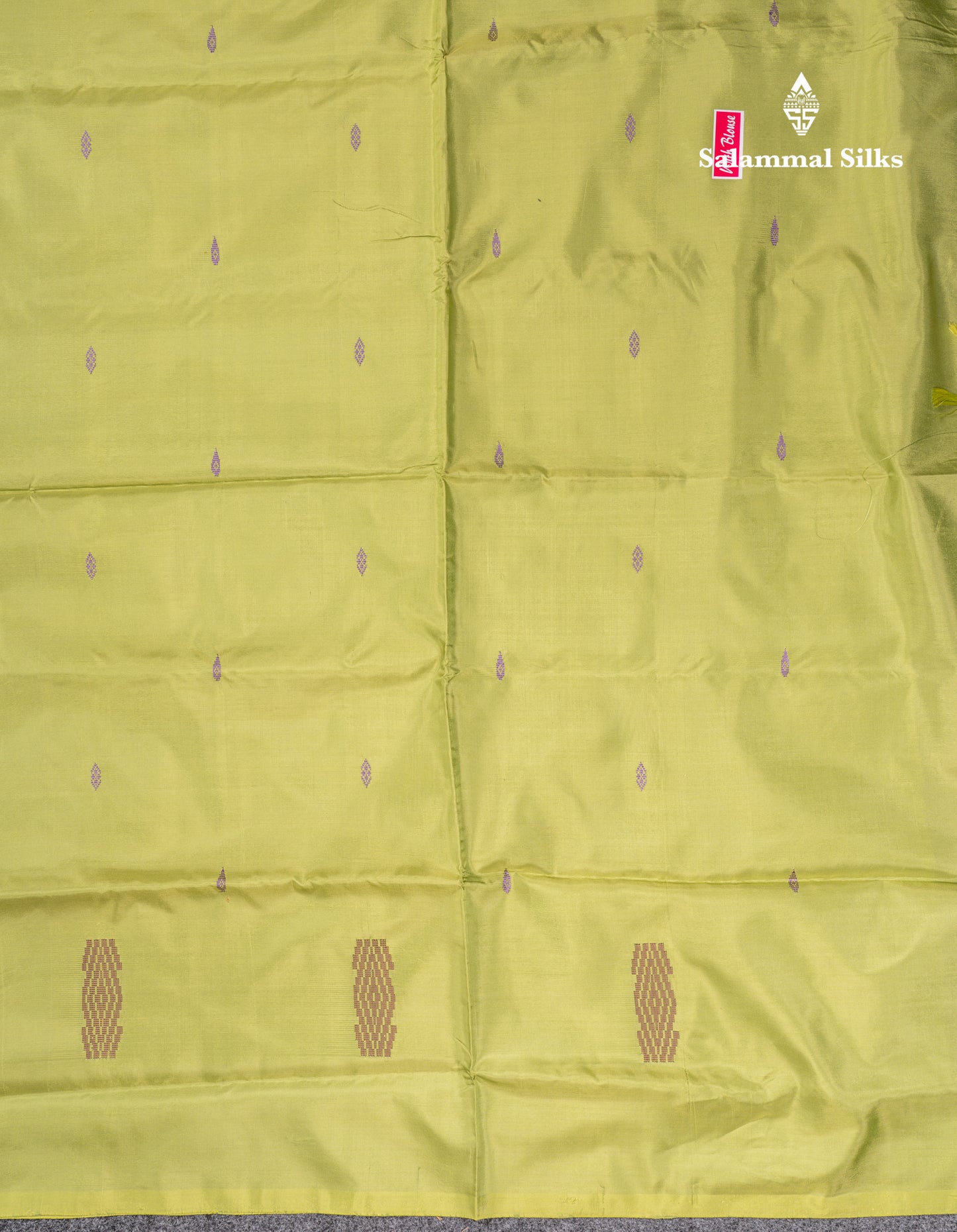 Pink Banana Pinth Saree (Vaazhainaar Pattu) With Contrast Parrot Green Blouse