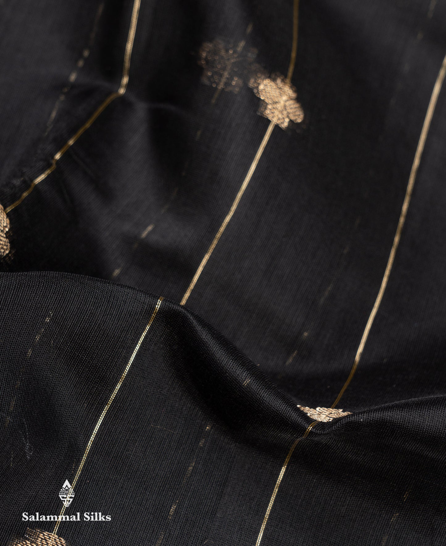 Beautiful Light Grey Stripes With Butta Maheshwar Cotton Saree With Contrast Black Blouse