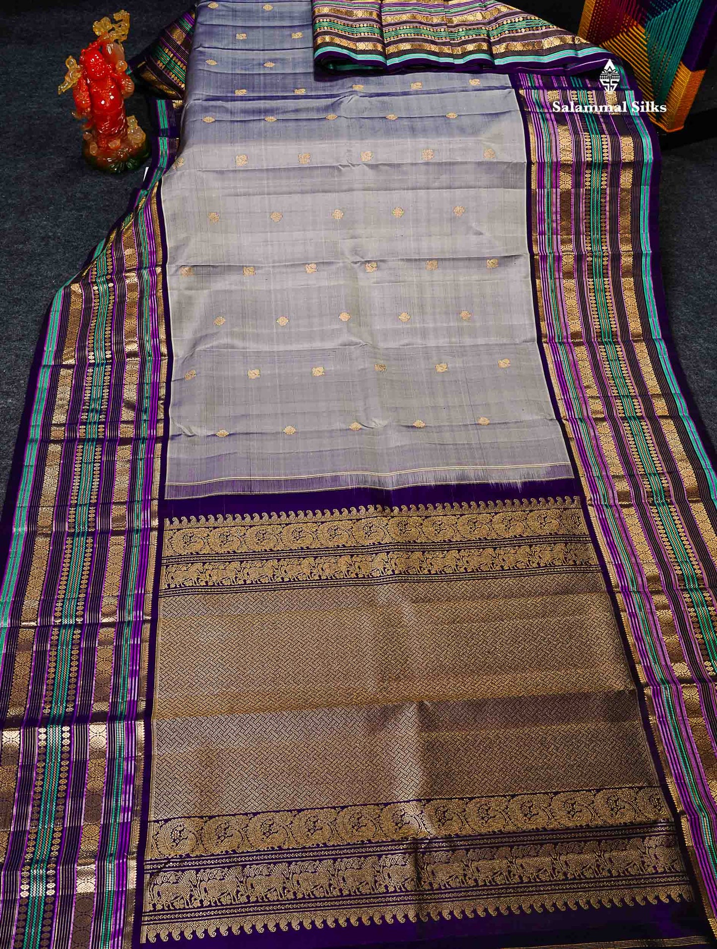 Pure Kanjivaram Silk Saree - Grey White Zari Butta Along With Contrast Dark Purple Traditional Long Border