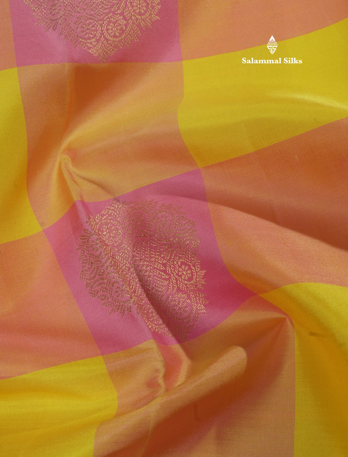 Beautiful Traditional Paalum Pazham Checks Pure Kanjivaram Silk Saree With Gold Zari Border