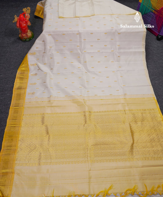 Beautiful Half White Pure Kanjivaram Silk Saree With Contrast Light Yellow Traditional One Side Border