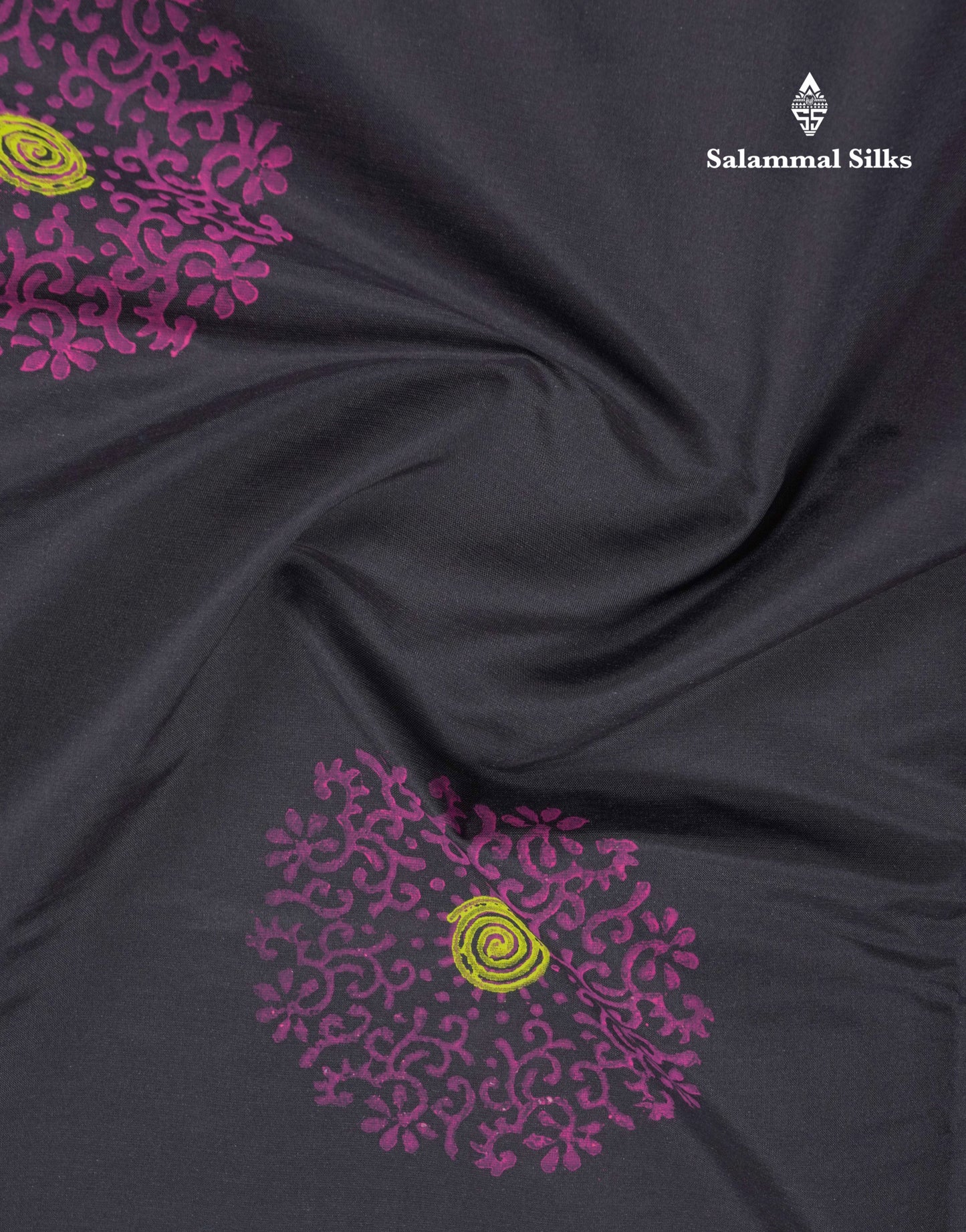 Black South Cotton Printed Saree With Contrast Pink Blouse