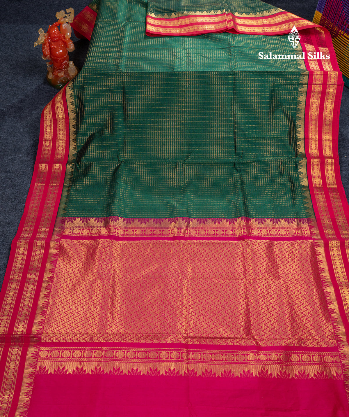 Bottle Green Small Zari Checks Semi Silk Cotton Saree With Contrast Reddish Pink Traditional Temple & Rettapet Border