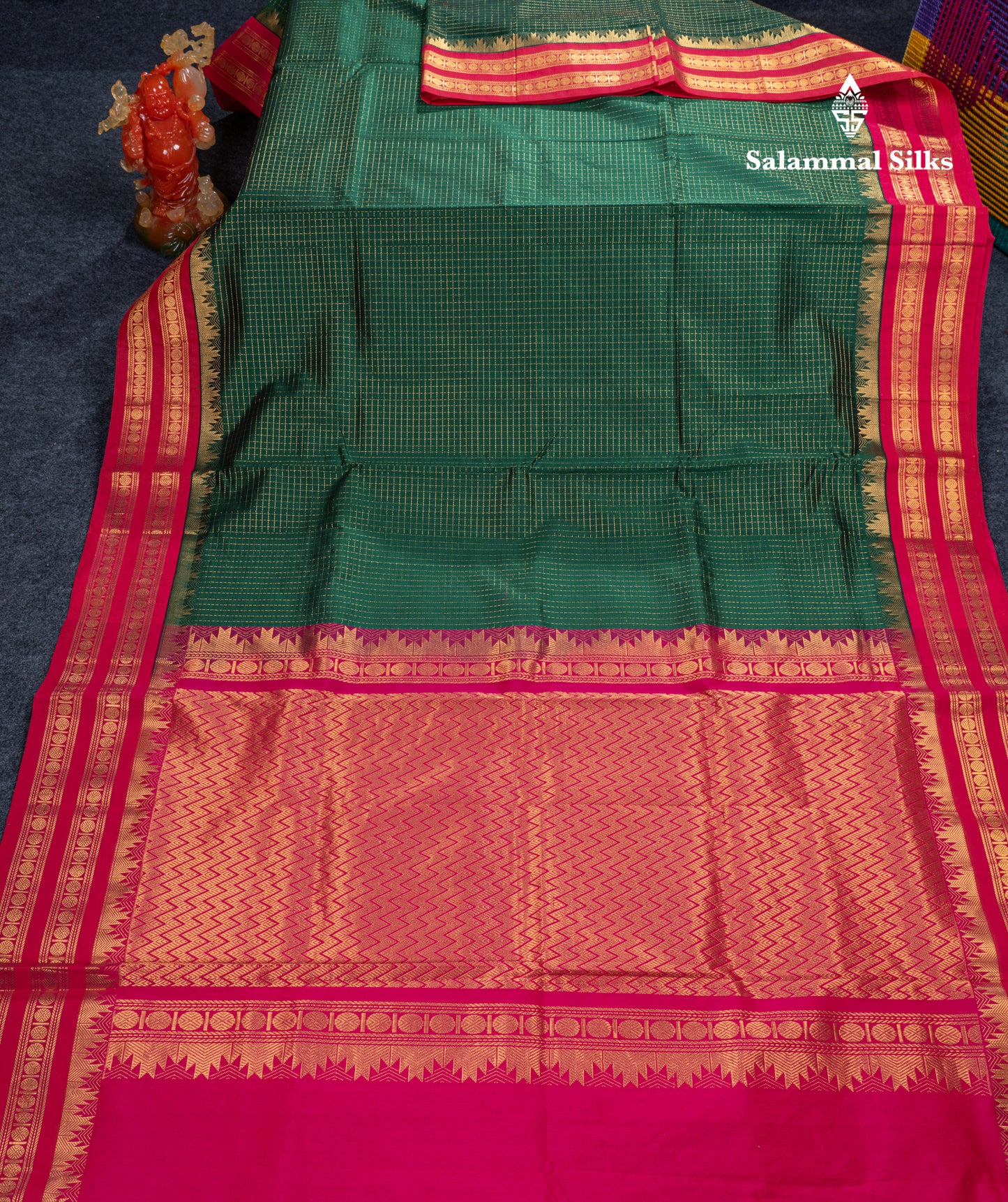 Bottle Green Small Zari Checks Semi Silk Cotton Saree With Contrast Reddish Pink Traditional Temple & Rettapet Border