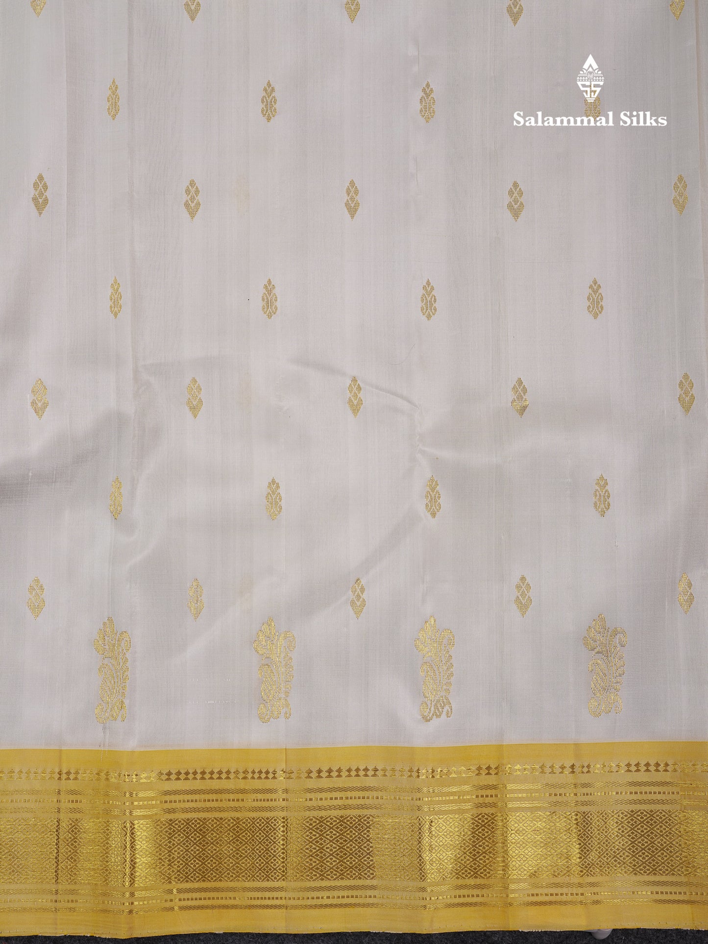 Beautiful Half White Pure Kanjivaram Silk Saree With Contrast Light Yellow Traditional One Side Border
