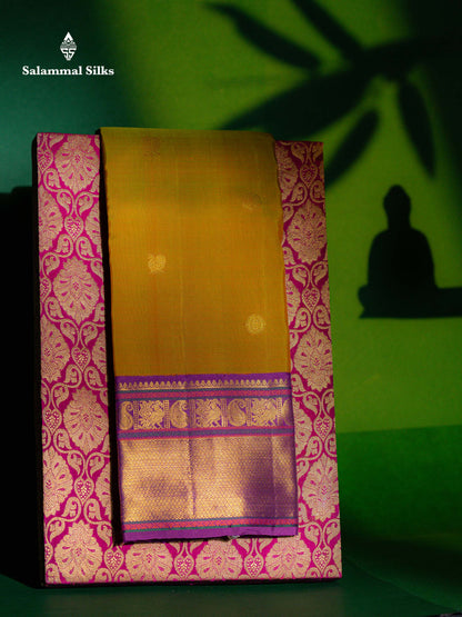 Kanjivaram Manthuli Green Pure Silk Saree With Magenta Border