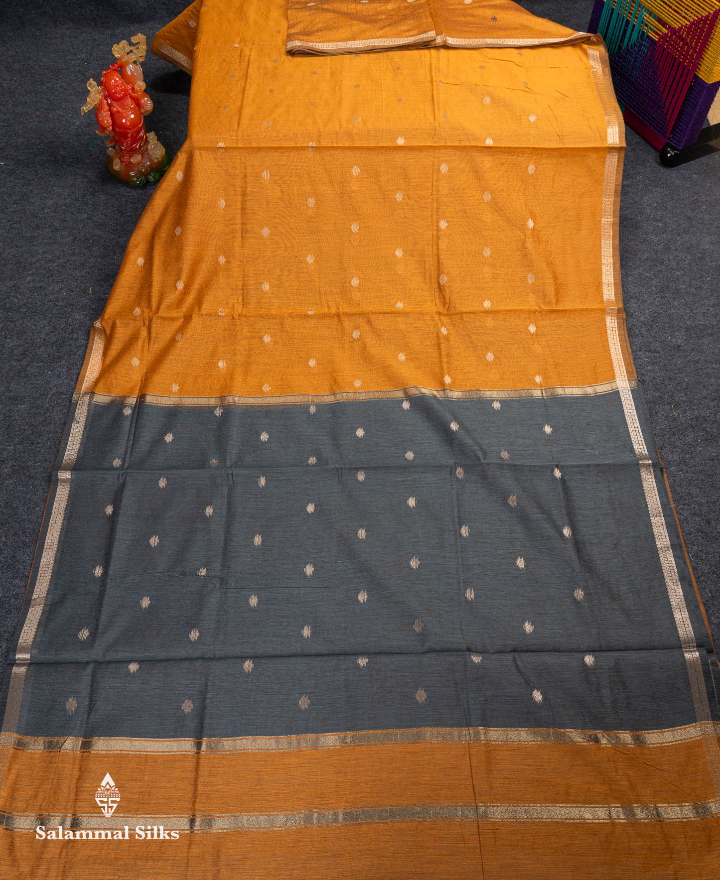 Beautiful Light Chocolate Maheshwar Cotton Saree With Contrast Light Lavender Blouse