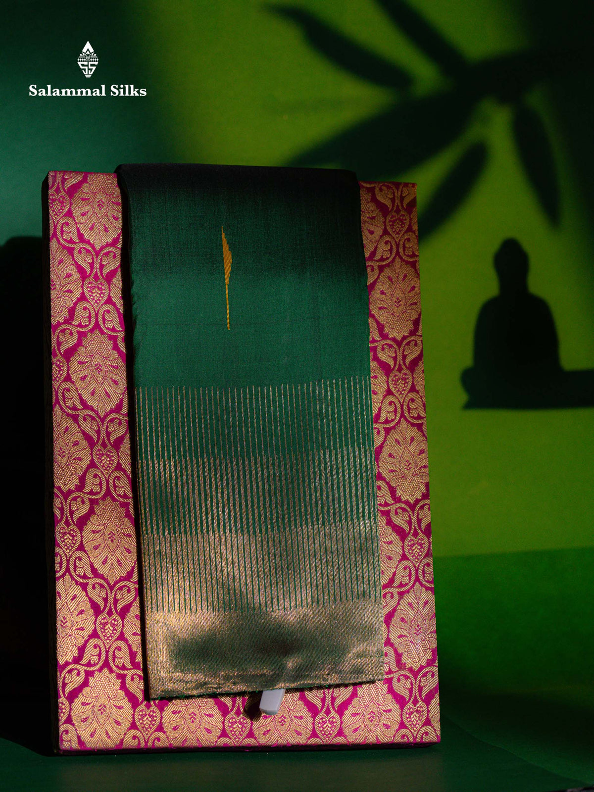 Beautiful Bottle Green Malli Moggu Pure Kanjivaram Silk Saree With Traditional 8Kol Temple Border