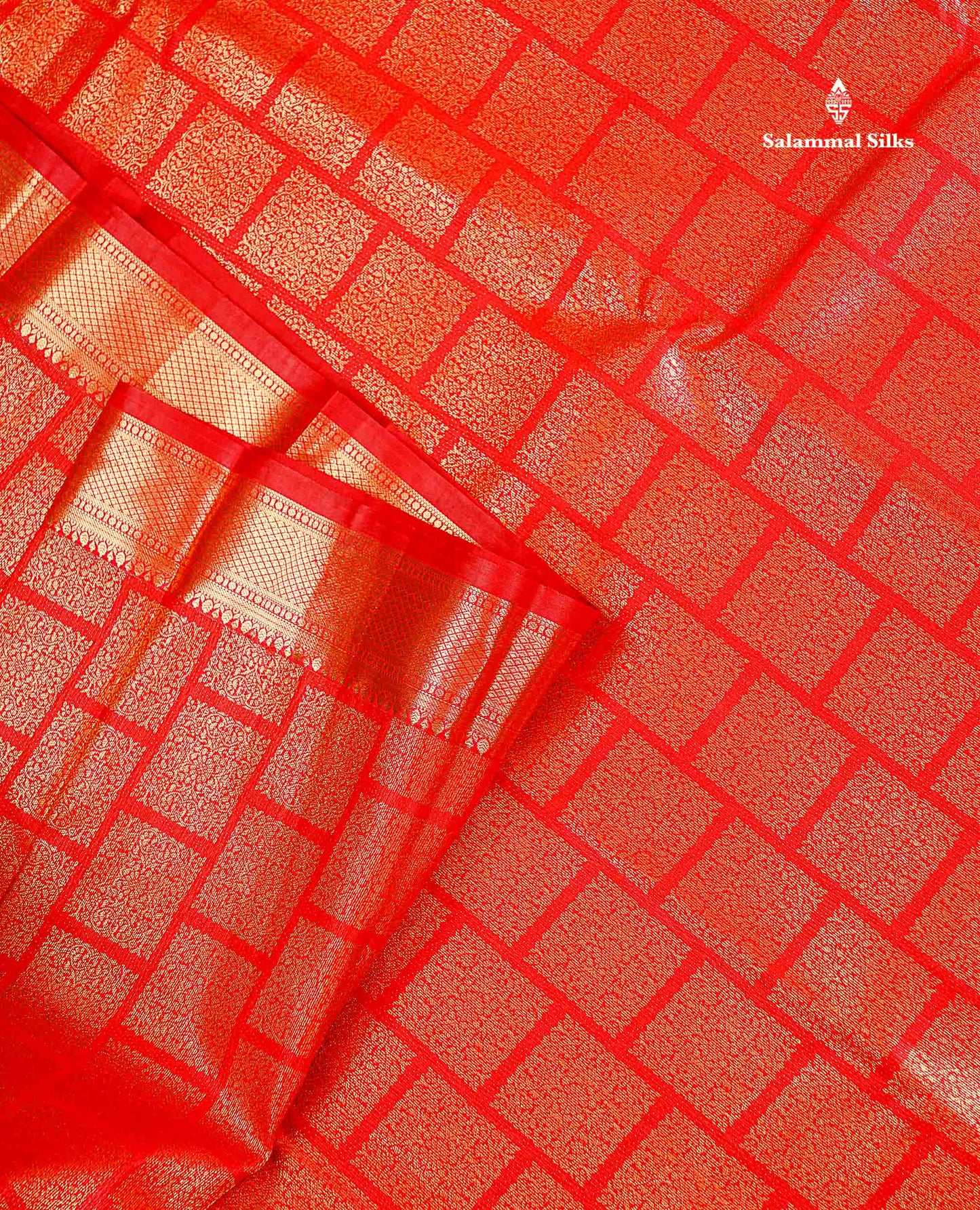 Semi Silk Saree - Chilly Red Checks Pattern Saree Along With Traditional Evening Morning Pallakku Border