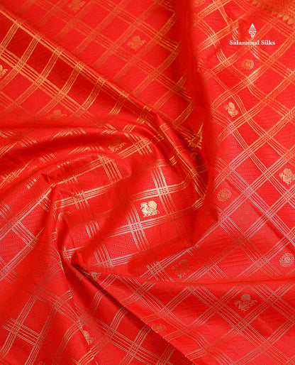 Semi Silk Saree - Chilly Red Checks With Traditional Buttas Along With Evening Morning Pallakku Border