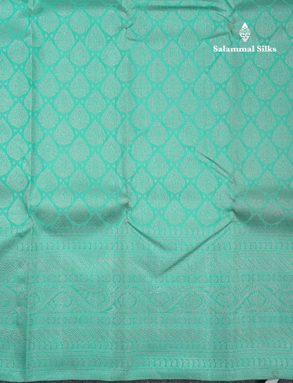 Beautiful Rexona Silver Zari Pure Kanjivaram Silk Saree With Traditional Border