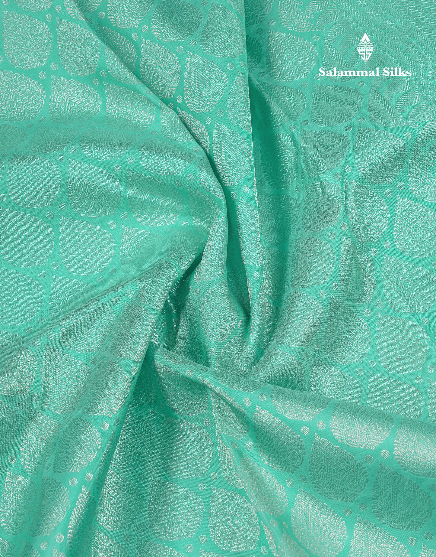 Beautiful Rexona Silver Zari Pure Kanjivaram Silk Saree With Traditional Border