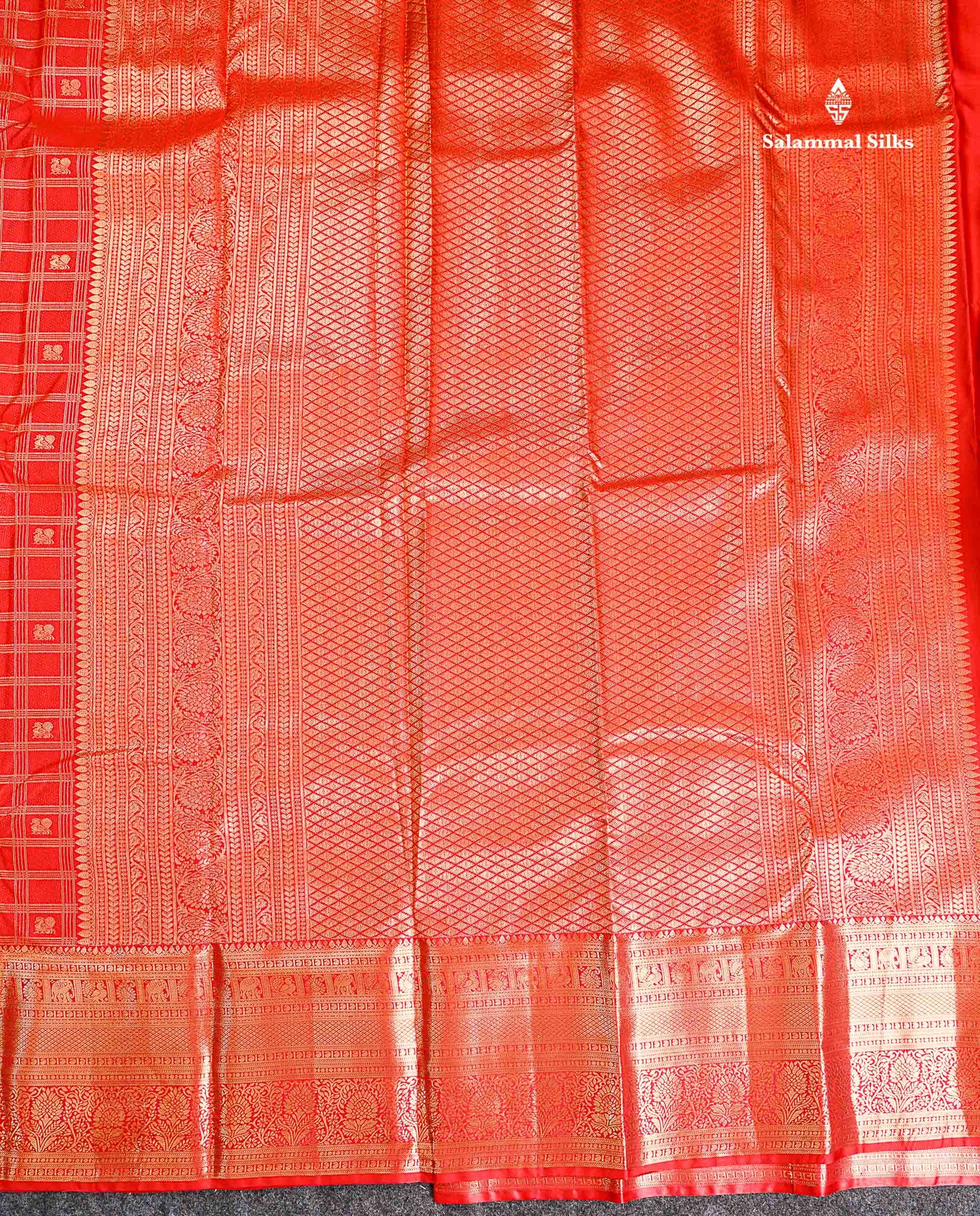 Semi Silk Saree - Chilly Red Checks With Traditional Buttas Along With Evening Morning Border