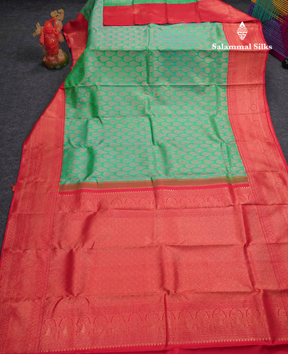 Beautiful Dual Tone Sapphire Green Pure Kanjivaram Silk Saree With Contrast Redish Maroon Traditional Border