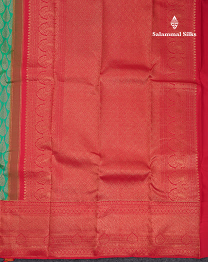 Beautiful Dual Tone Sapphire Green Pure Kanjivaram Silk Saree With Contrast Redish Maroon Traditional Border