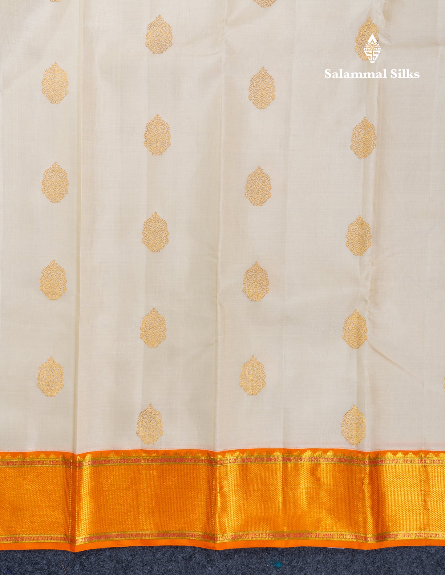 Half White Pure Kanjivaram Silk Saree With Contrast Orange Traditional Border