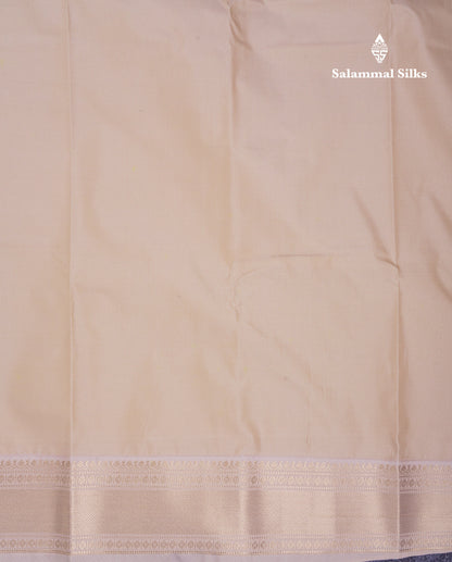 Beautiful Manthulir Green Alai Vaira Oosi Semi Silk Saree With Contrast Cream Traditional Medium Border