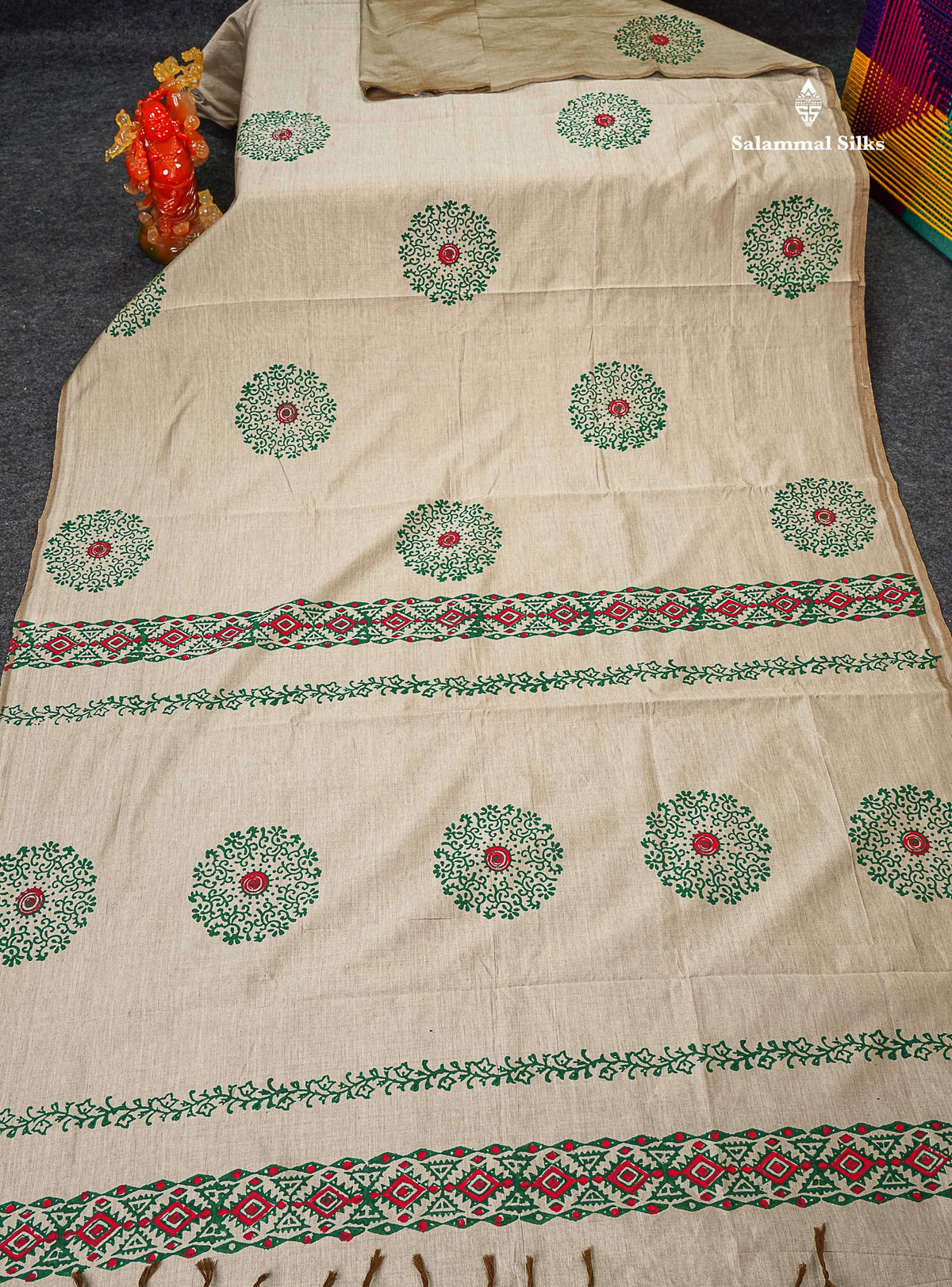 South Cotton Saree - Cream Sandal Printed Saree With Contrast Green Blouse