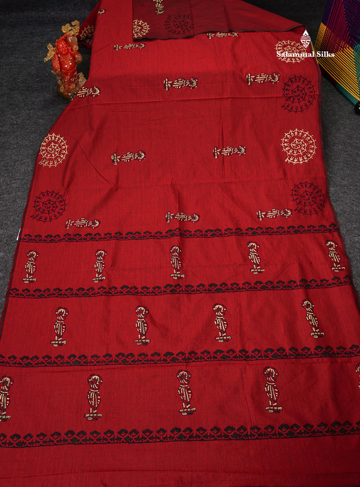 South Cotton Saree - Reddish Maroon Printed Saree With Contrast Cream Blouse