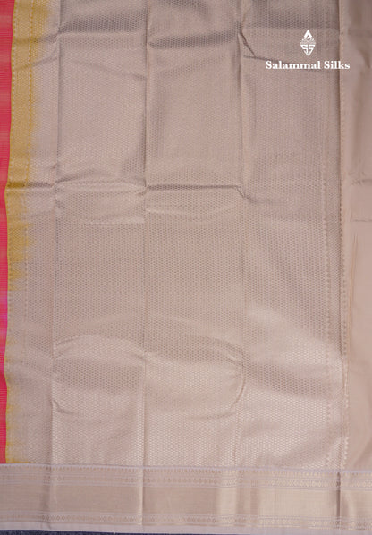 Beautiful Manthulir Green Alai Vaira Oosi Semi Silk Saree With Contrast Cream Traditional Medium Border