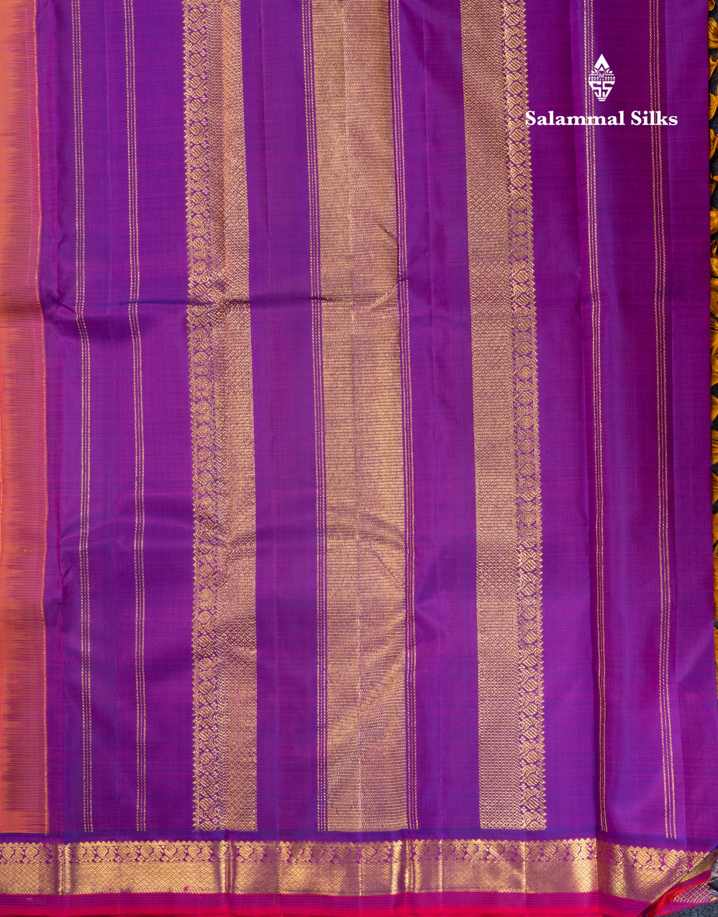 Dual Tone Pinkish Orange Pure Kanjivaram Silk Saree With Contrast Vadamalli Traditional Small Border