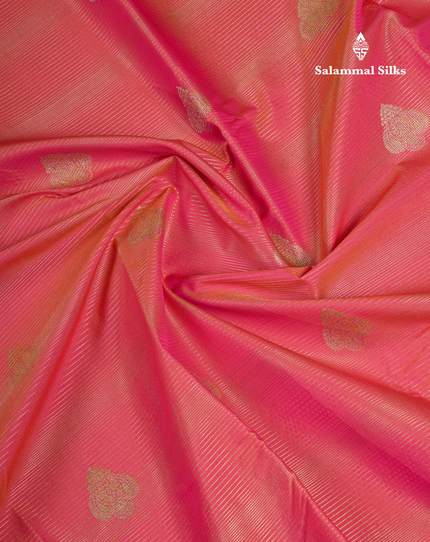 Beautiful Manthulir Green Alai Vaira Oosi Semi Silk Saree With Contrast Cream Traditional Medium Border