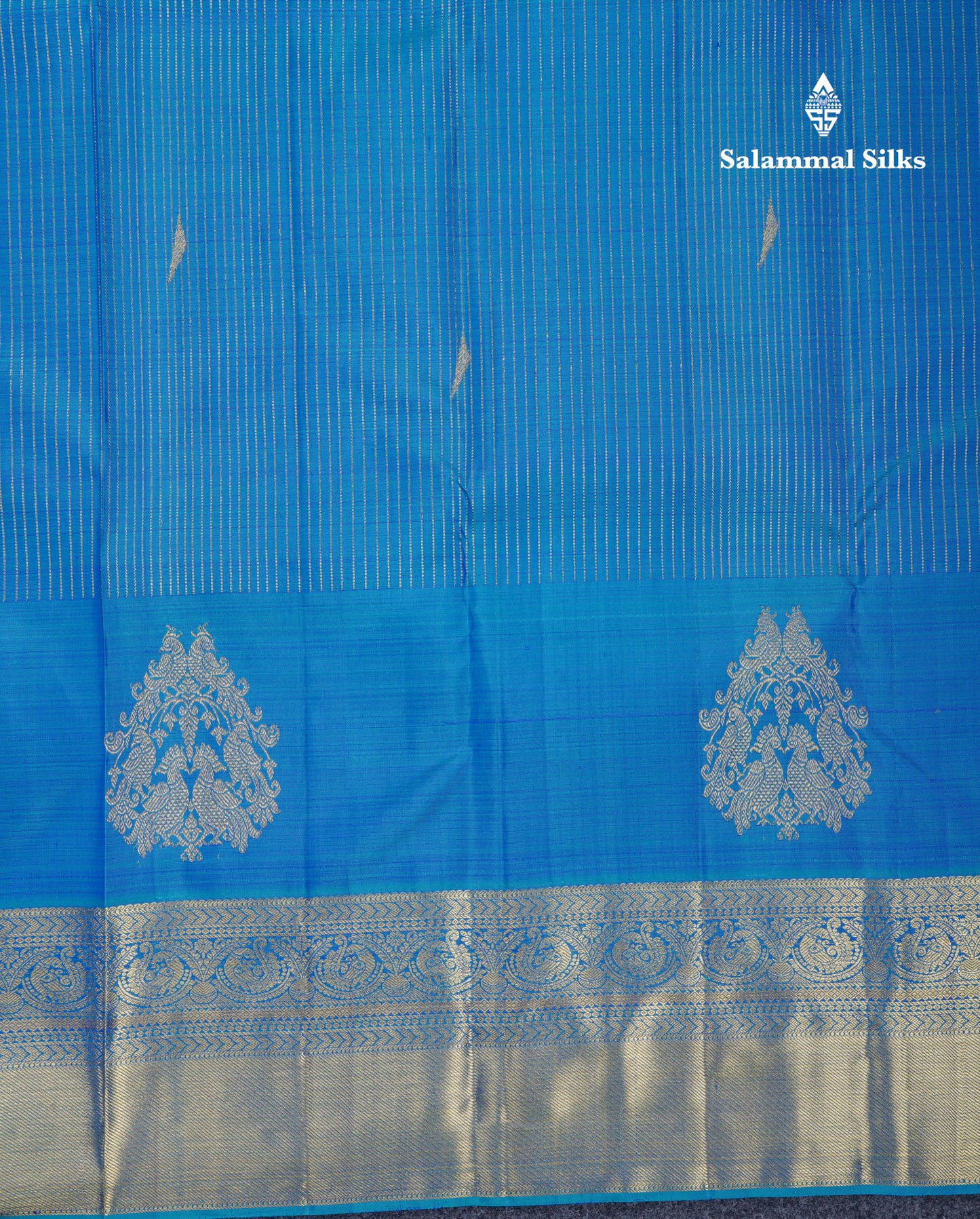 Beautiful Dual Tone Blue Pure Kanjivaram Silk Saree With Traditional Border