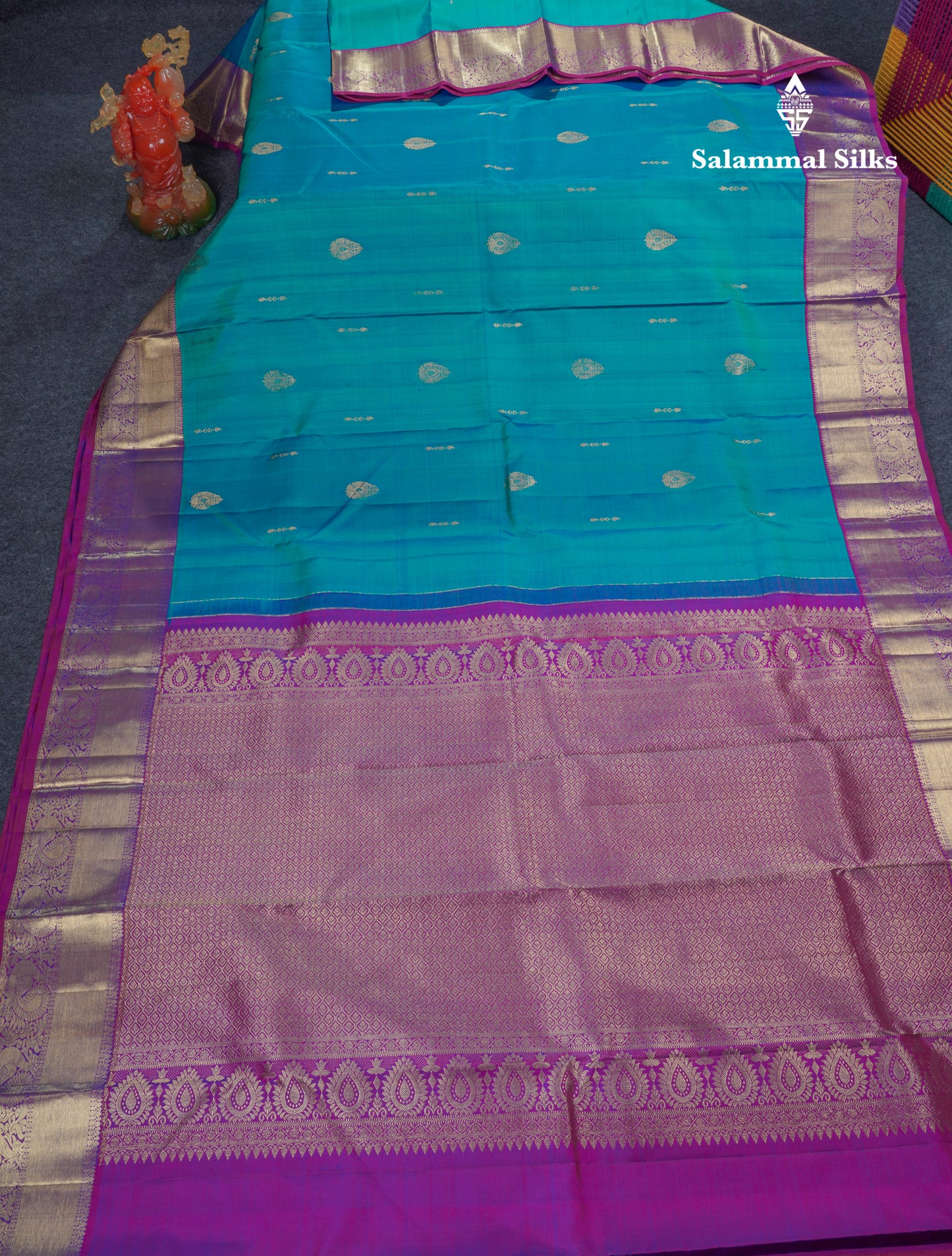 Dual Tone Sapphire Green Pure Kanjivaram Silk Saree With Contrast Vadamalli Traditional Border