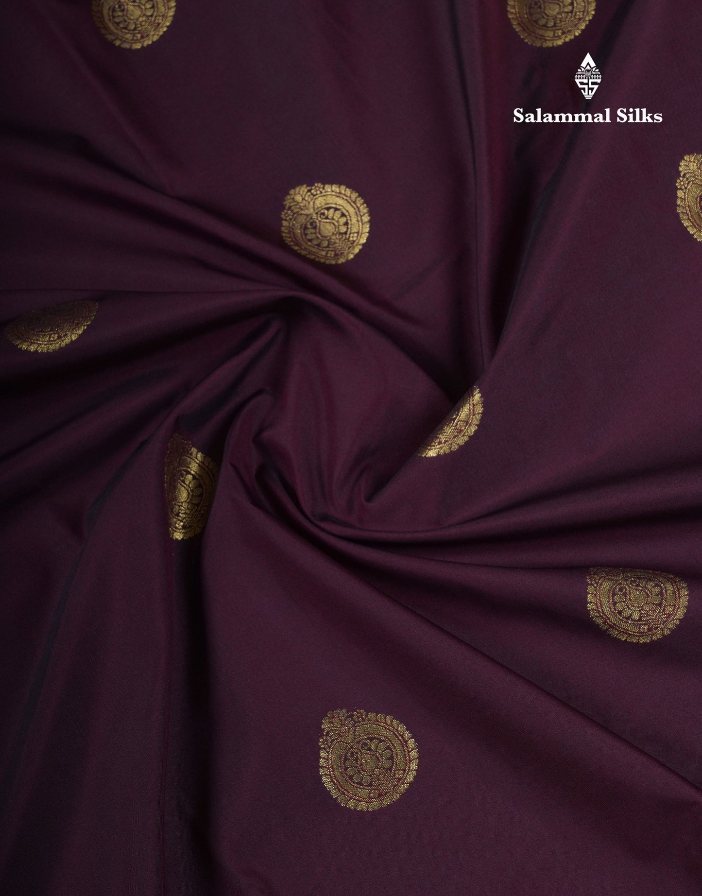 Beautiful Royal Blue Semi Silk Saree With Traditional Border