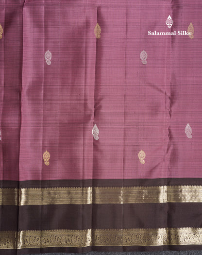 Dual Tone Maroon Pure Kanjivaram Silk Saree With Contrast Dark Brown Gap Border